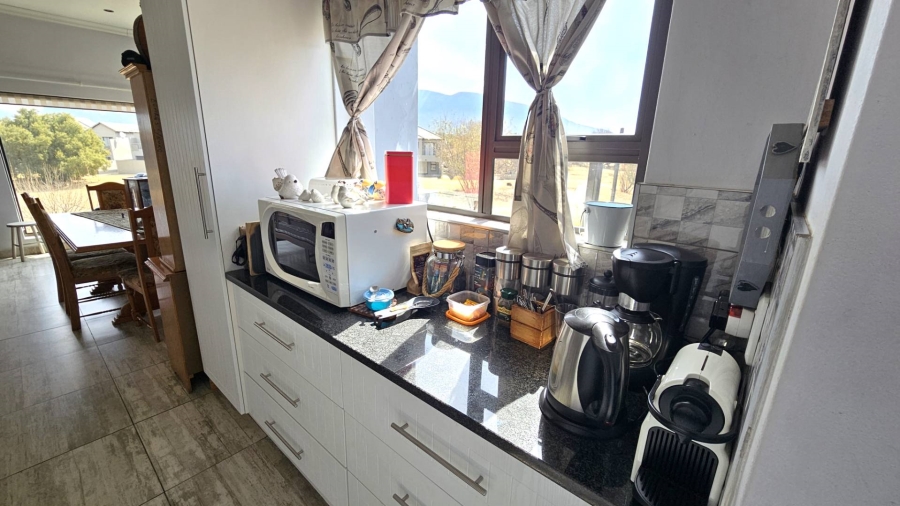 3 Bedroom Property for Sale in Gateway Manor North West